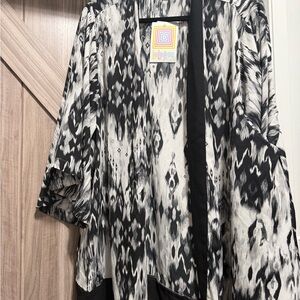 LuLaRoe Black & White Ikat Open-Front Kimono